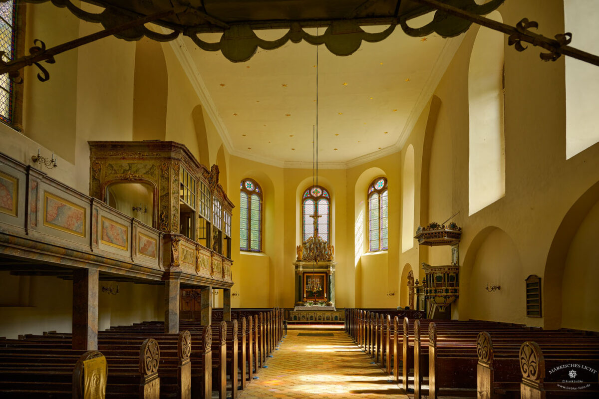 Der Innenraum der hübschen Kirche von Ivenack
