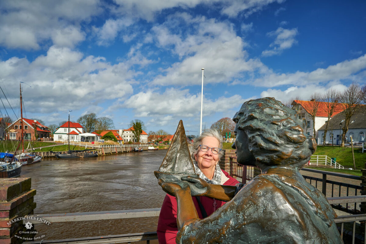 In Carolinensiel war das Wetter dann deutlich angenehmer. Patricia lässt sich schon mal was von Caroline flüstern. Vom "Cliner Wind" etwa...